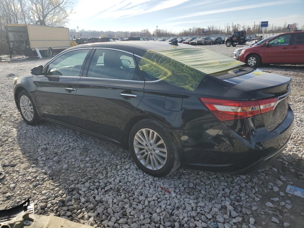 2014 Toyota Avalon - Image 2