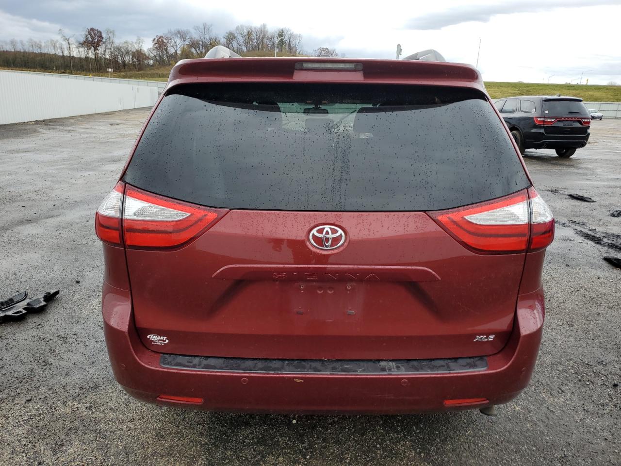 2016 Toyota Sienna Xle VIN: 5TDYK3DCXGS761404 Lot: 79329624