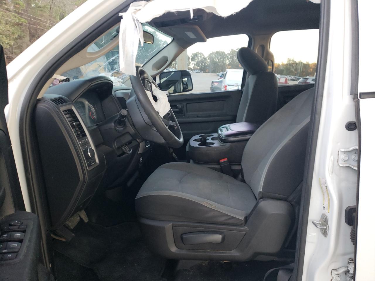 2021 RAM 1500 - Image 7