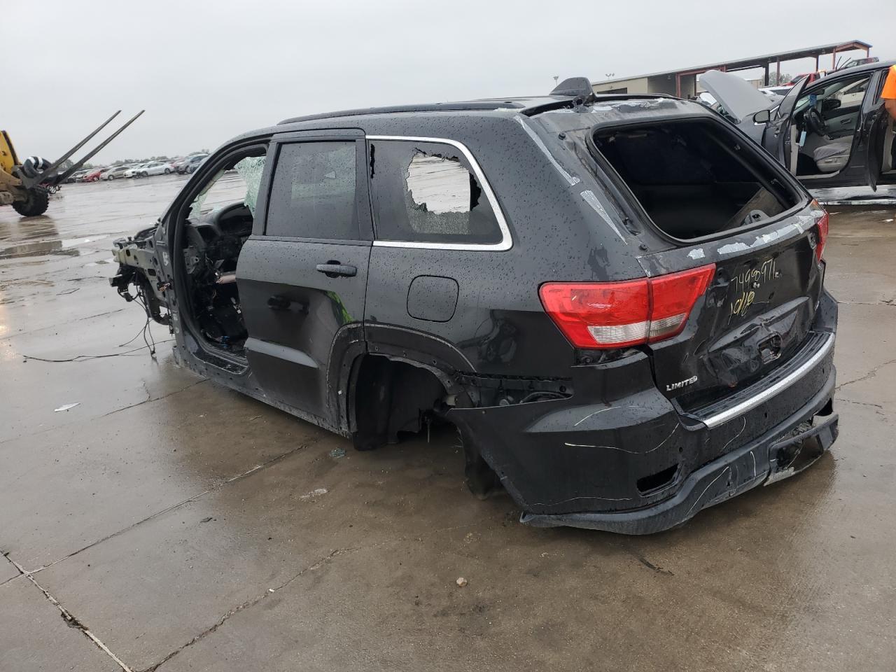 2016 Jeep Grand Cherokee - Image 2