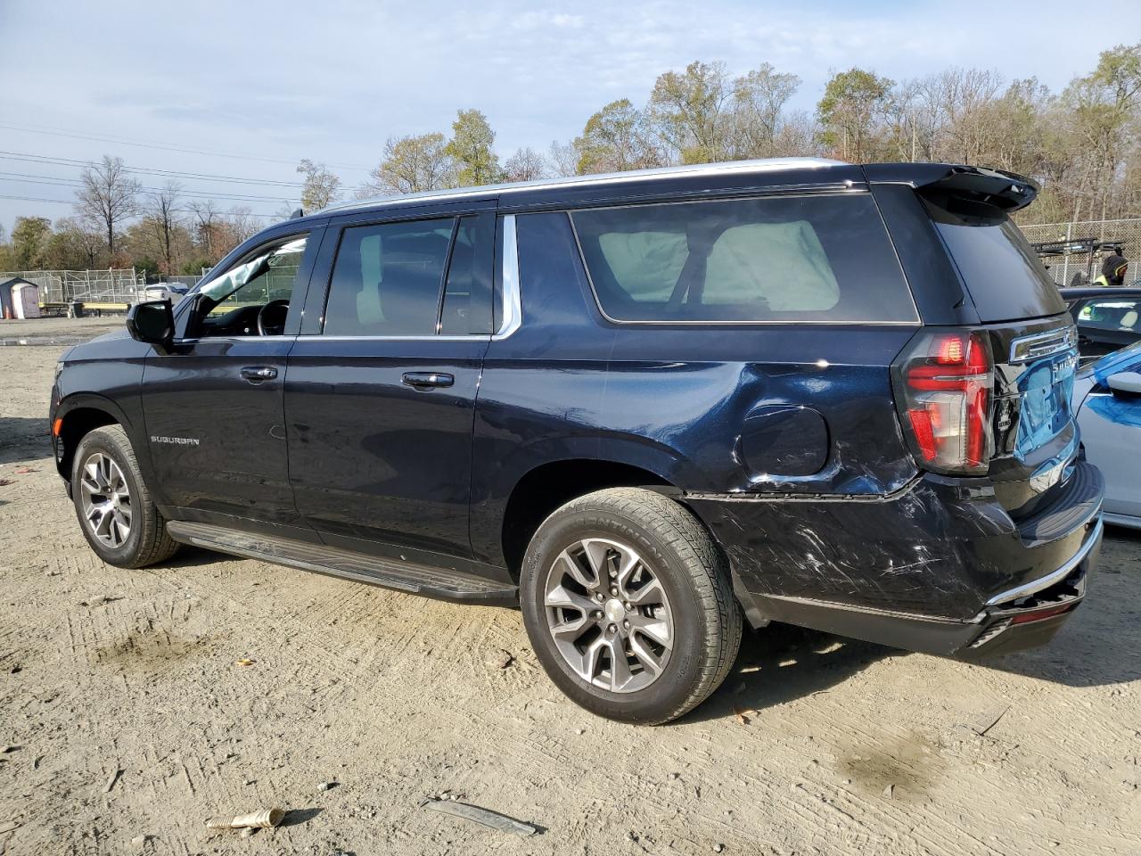 2023 Chevrolet Suburban - Image 2