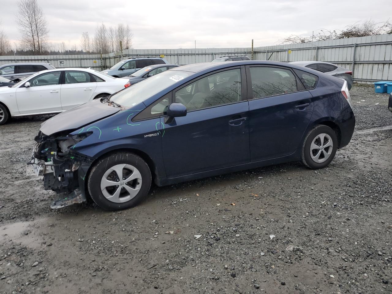 VIN JTDKN3DU6D1679085 2013 TOYOTA PRIUS no.1