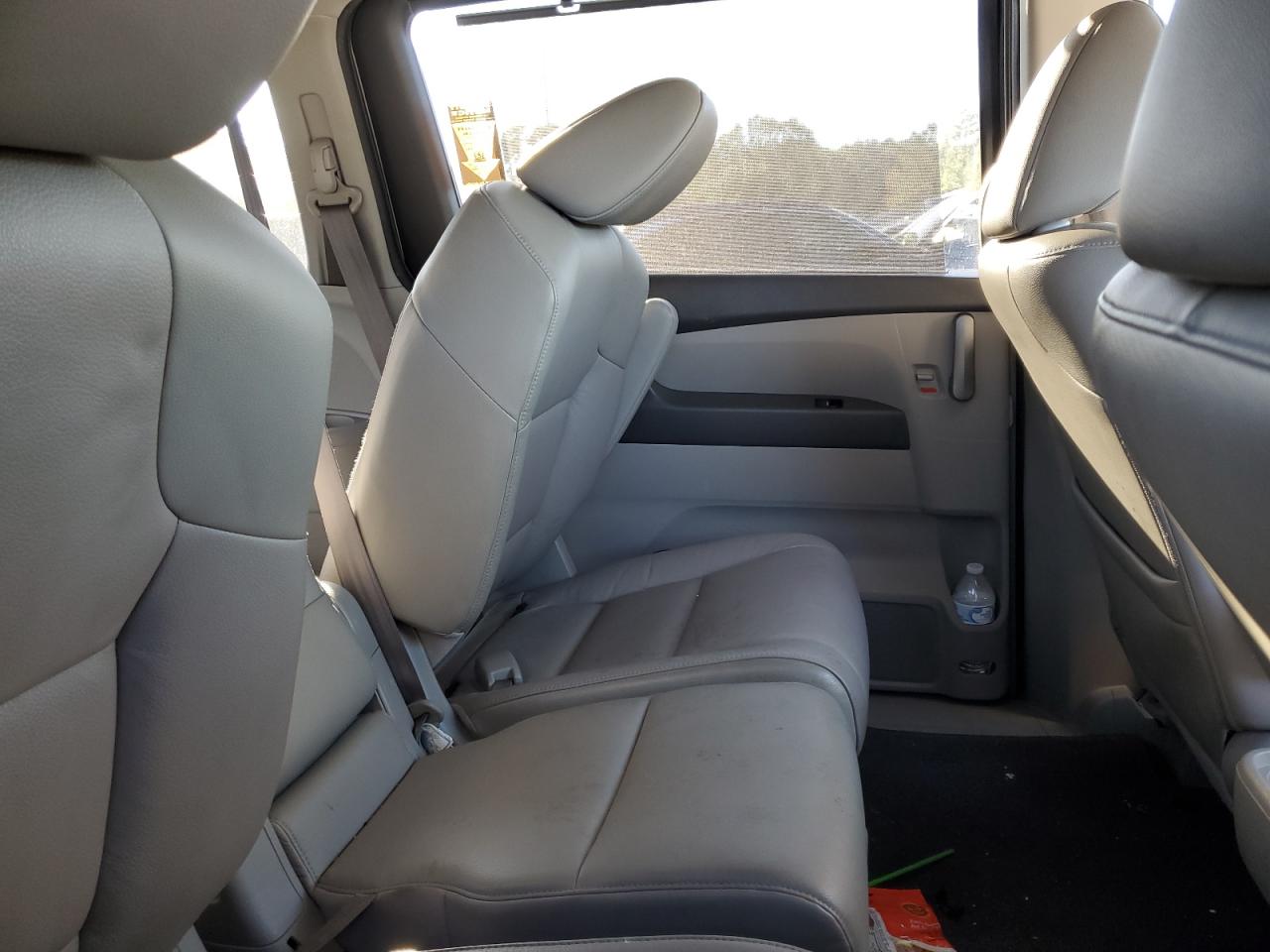 2012 Honda Odyssey - Image 12