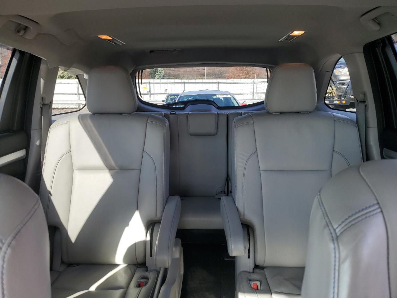 2018 Toyota Highlander - Image 10