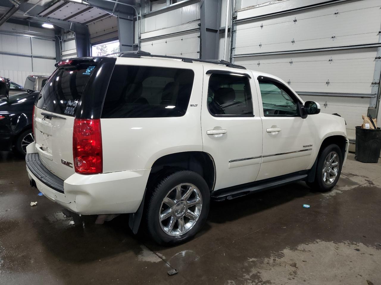 2012 GMC Yukon - Image 3