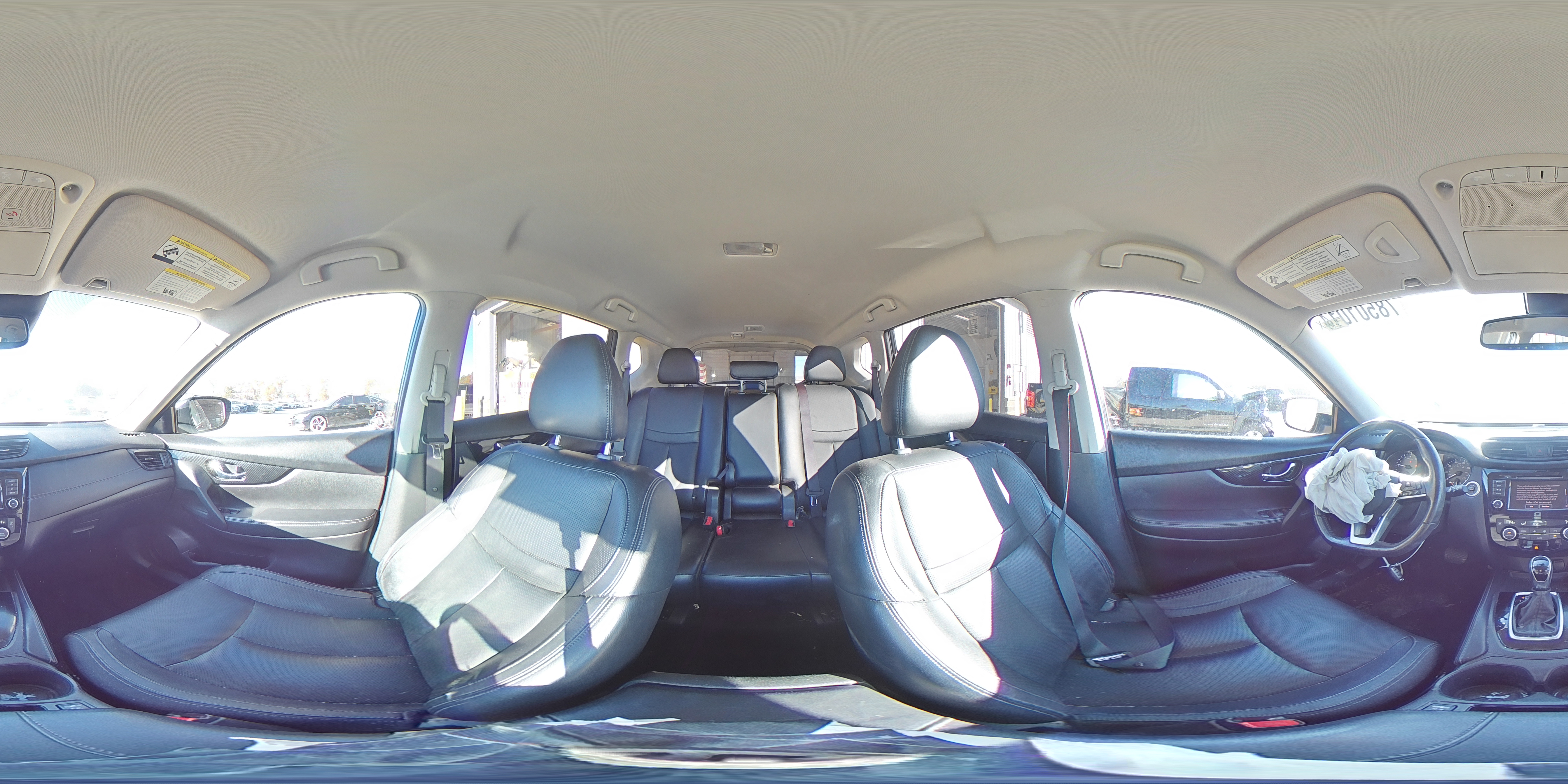 2018 Nissan Rogue - Image 13