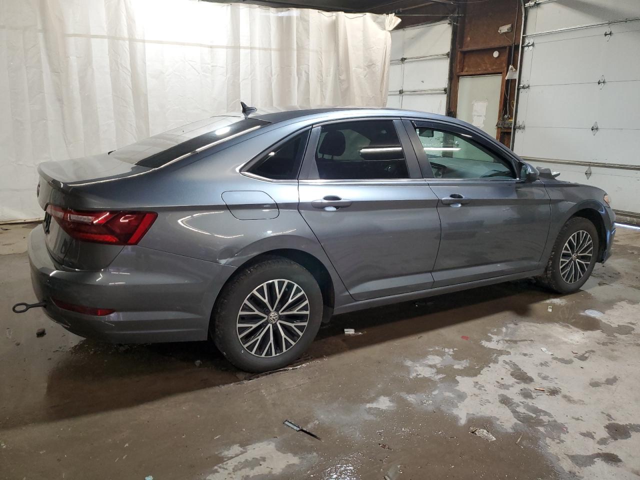 2021 Volkswagen Jetta - Image 3