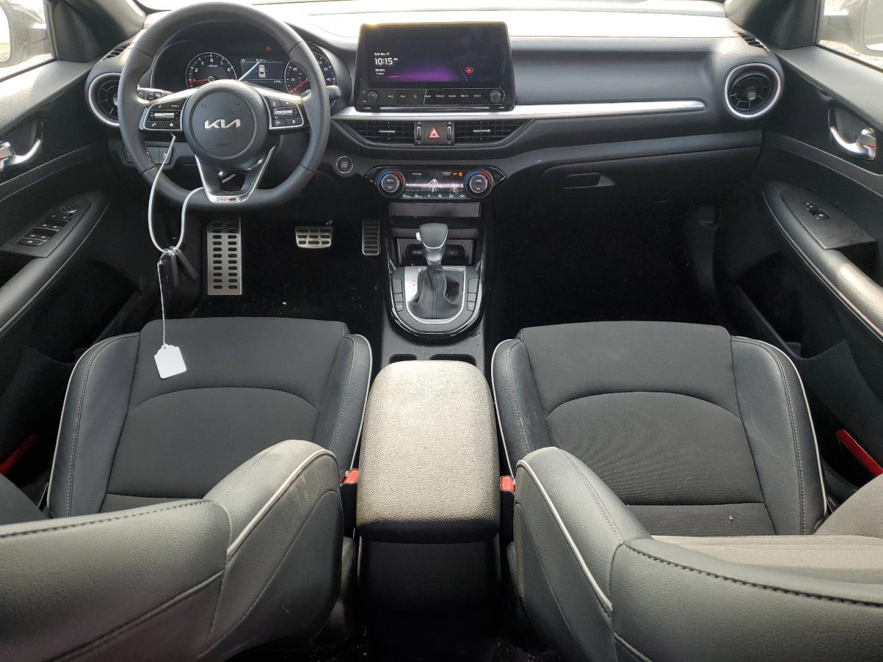 2024 Kia Forte - Image 8