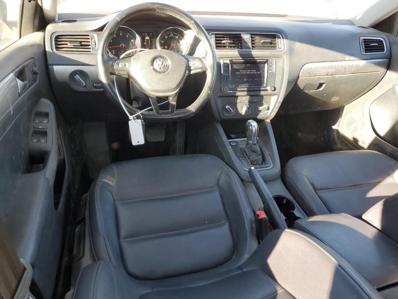 2018 Volkswagen Jetta - Image 8
