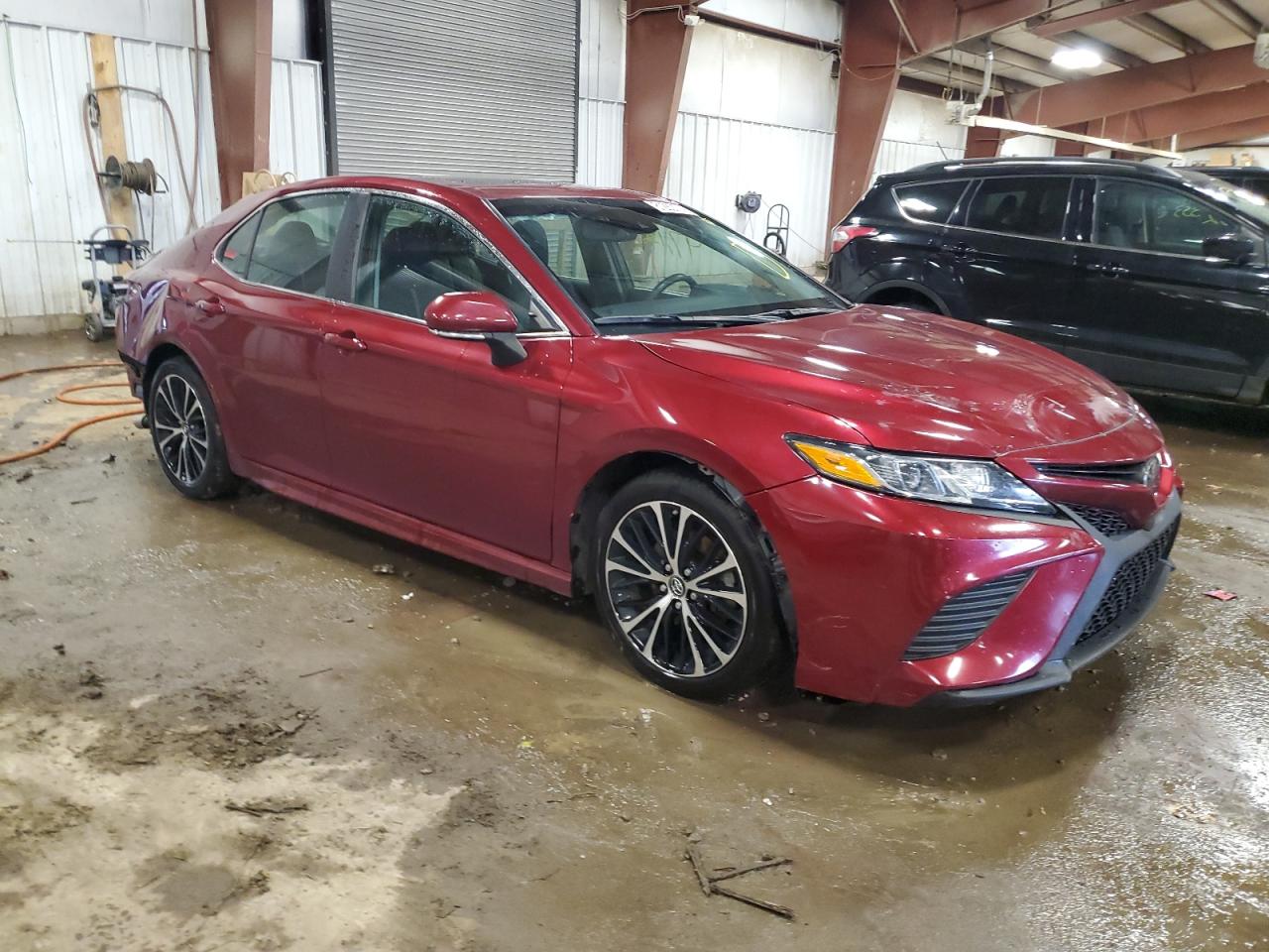 VIN 4T1B11HK7JU528318 2018 TOYOTA CAMRY no.4