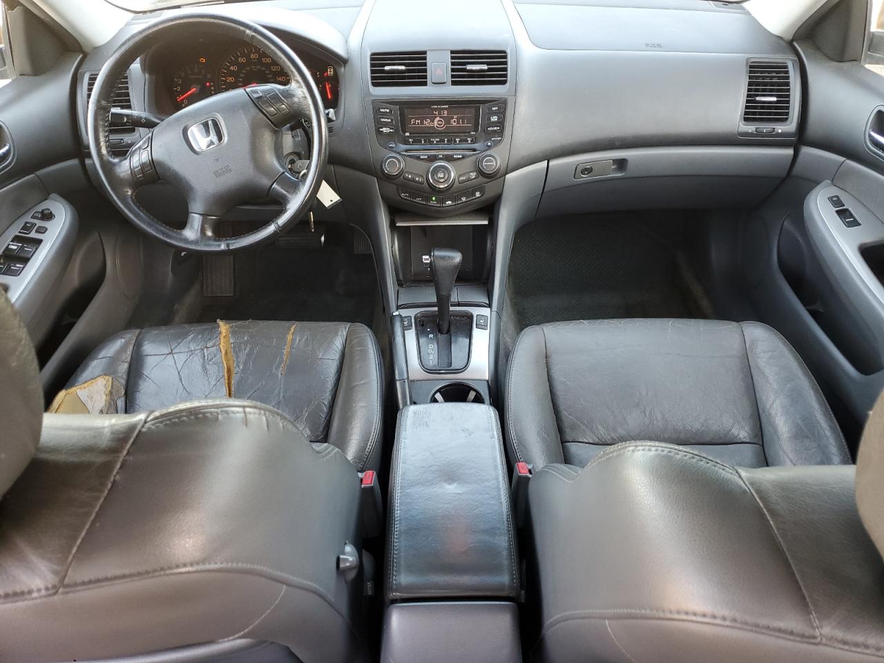 2003 Honda Accord - Image 8