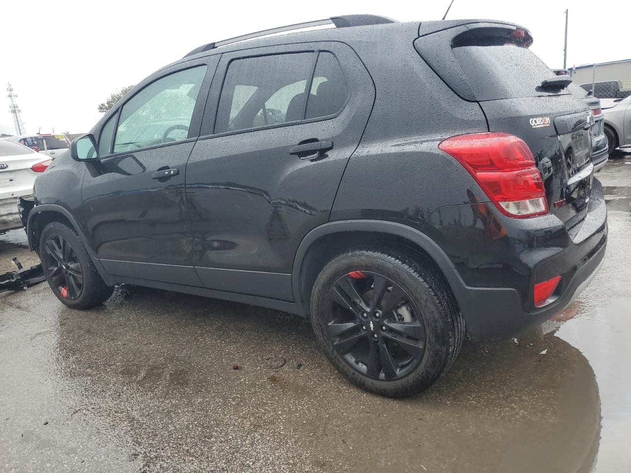 2022 Chevrolet Trax - Image 2