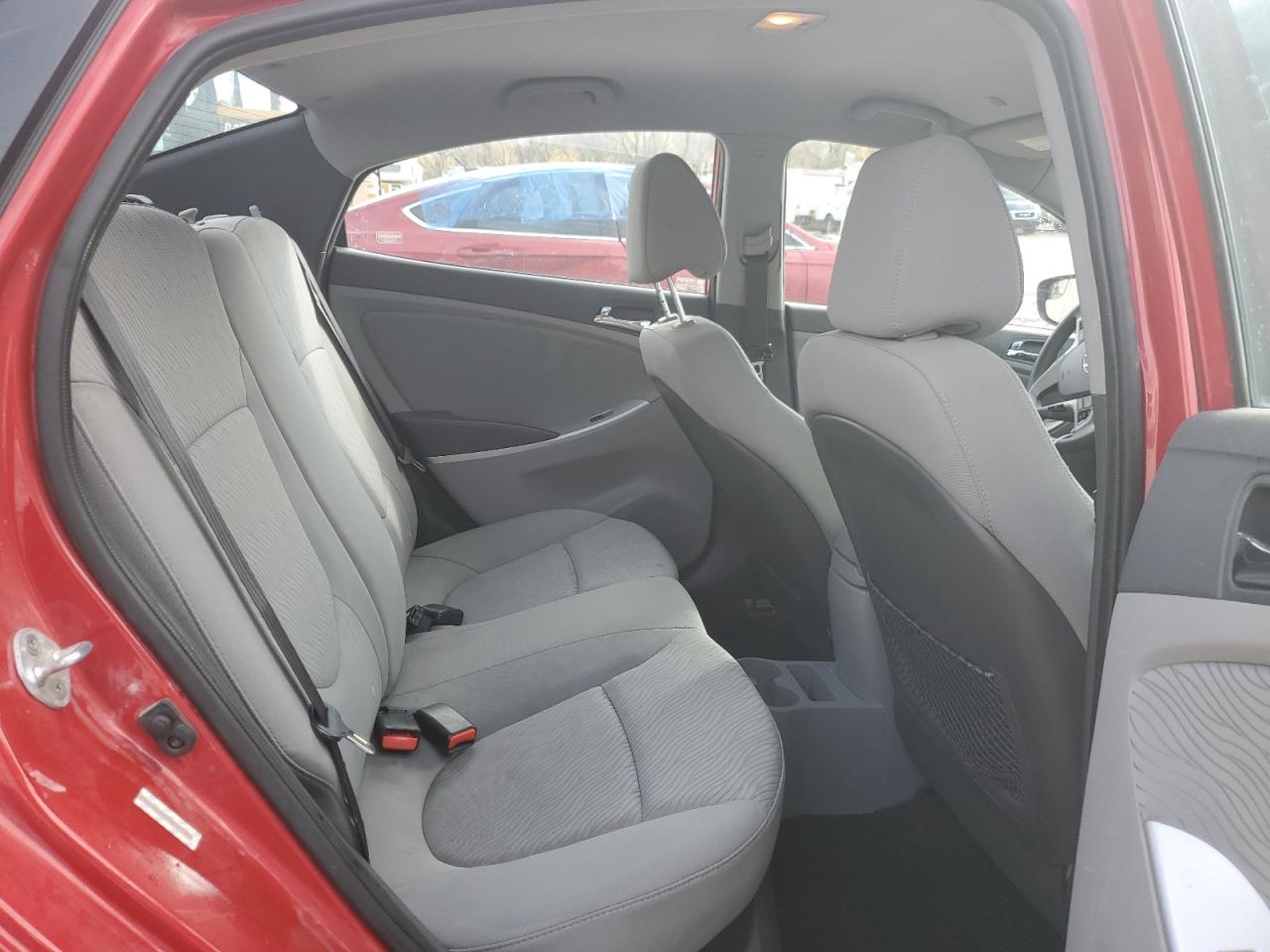 2014 Hyundai Accent - Image 10