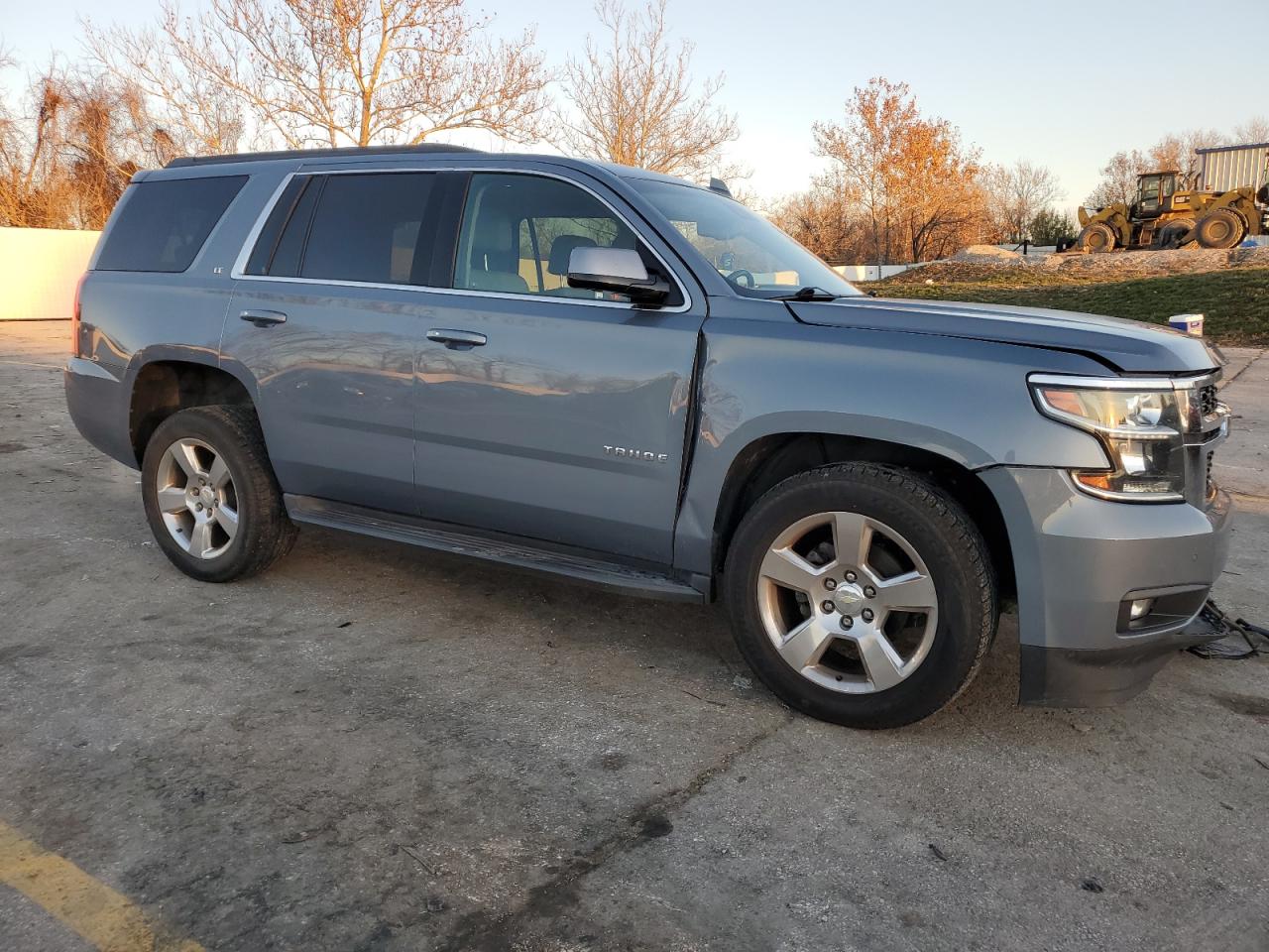 VIN 1GNSCBKC6GR204687 2016 CHEVROLET TAHOE no.4