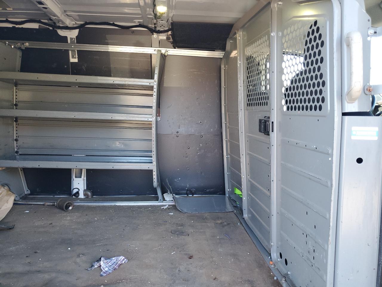 2017 Ford Transit - Image 10