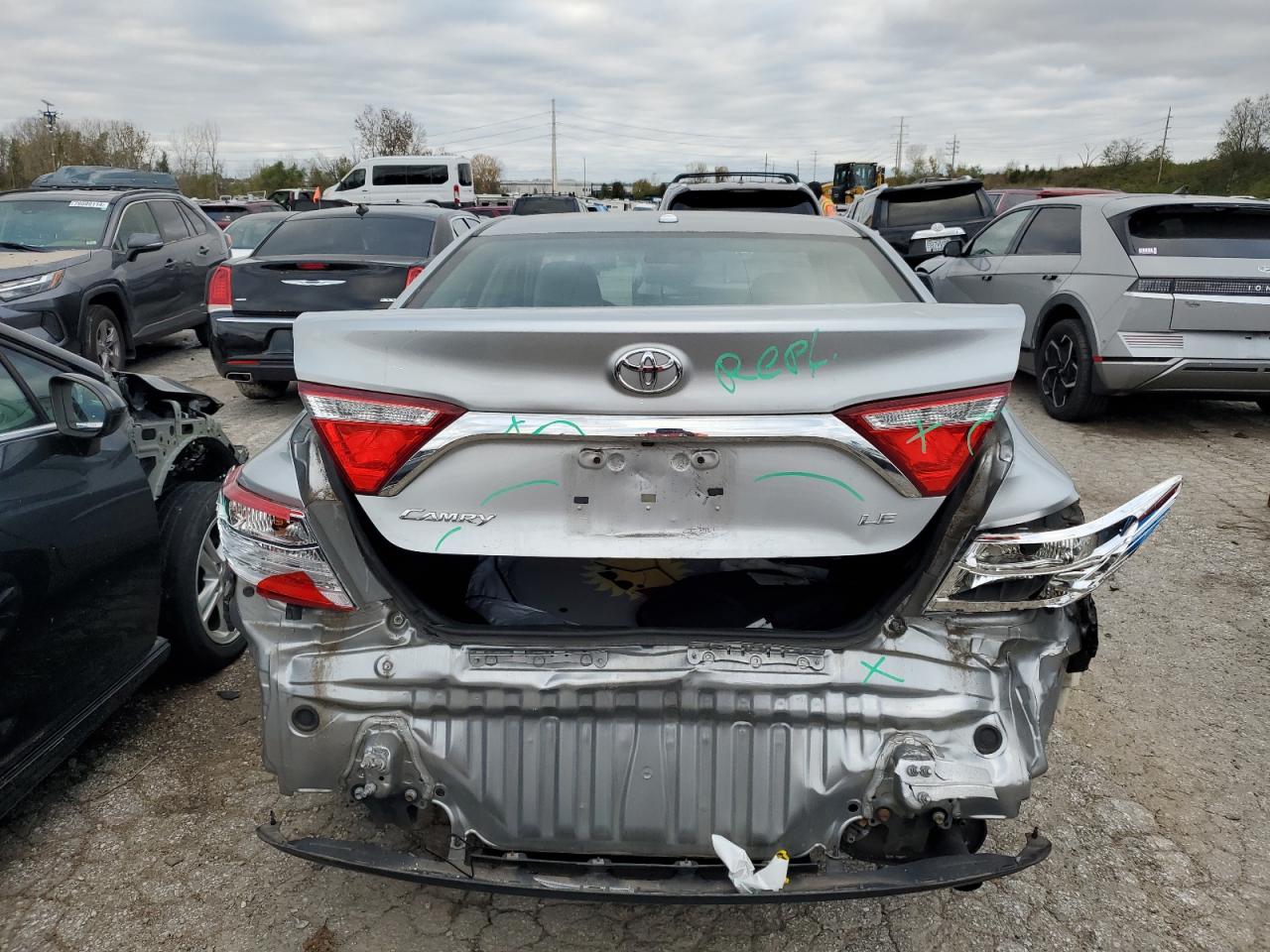 2017 Toyota Camry - Image 6