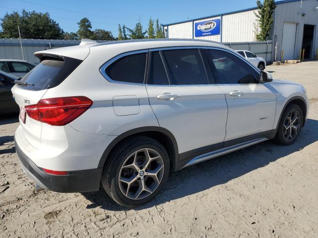  BMW X1 2017 Белы