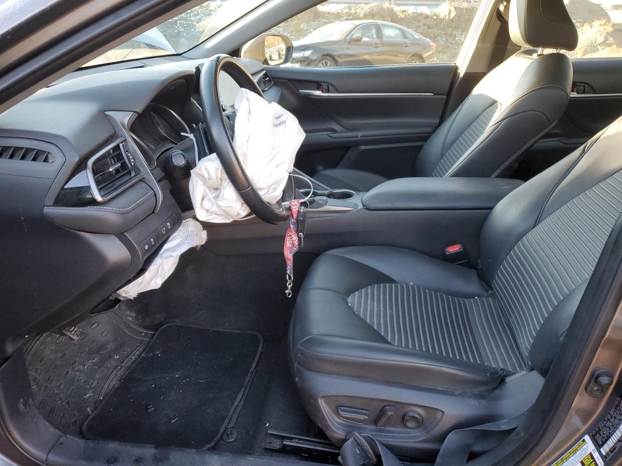 2021 Toyota Camry - Image 7