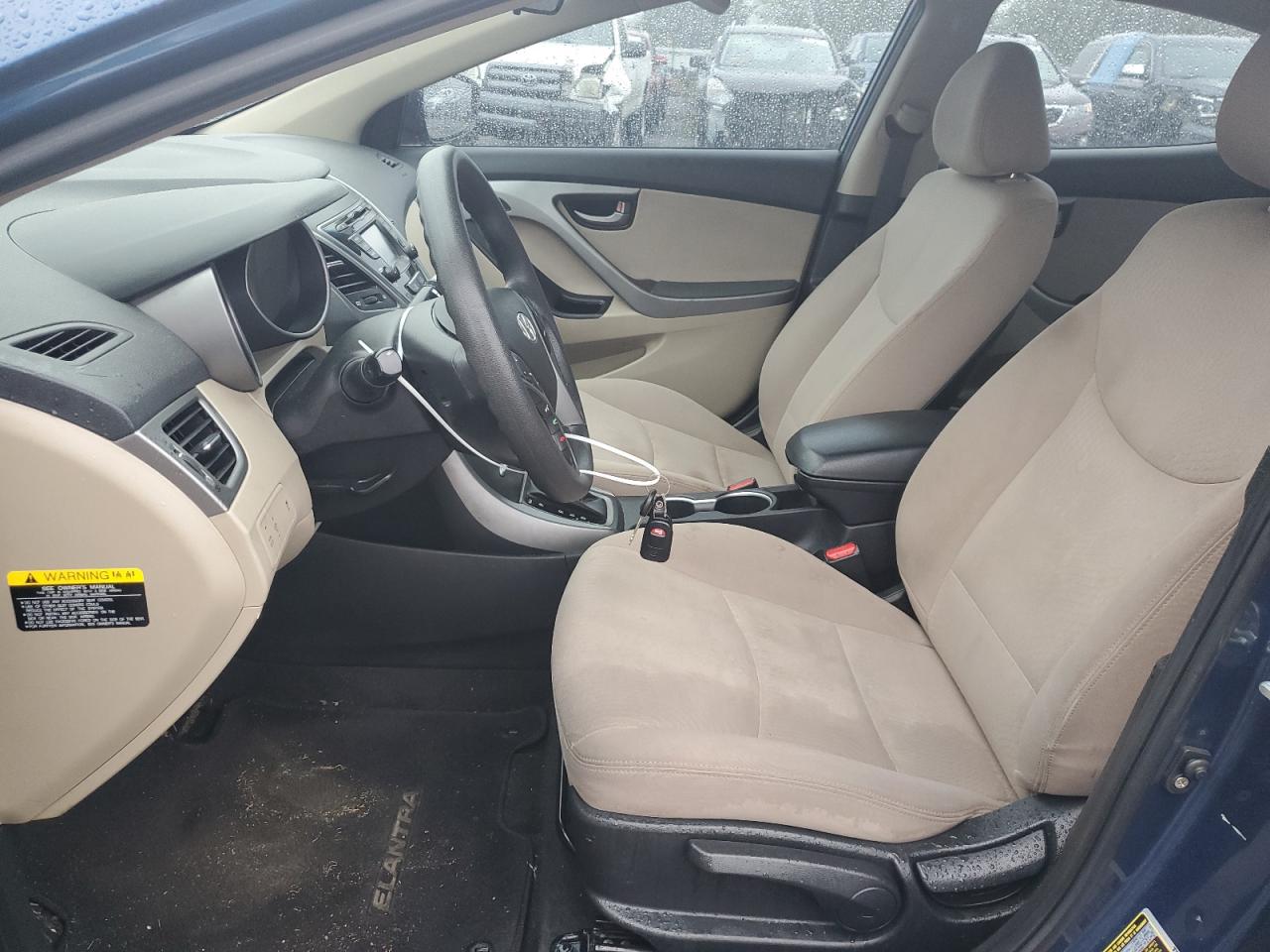 2016 Hyundai Elantra - Image 7