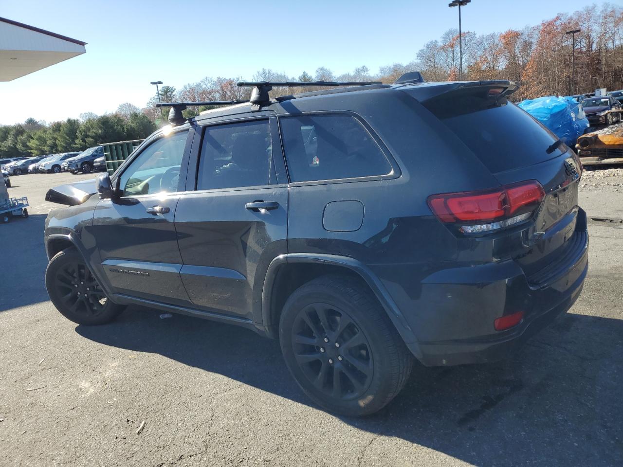 2018 Jeep Grand Cherokee - Image 2