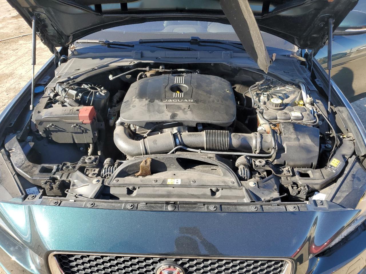 2017 Jaguar XE - Image 11