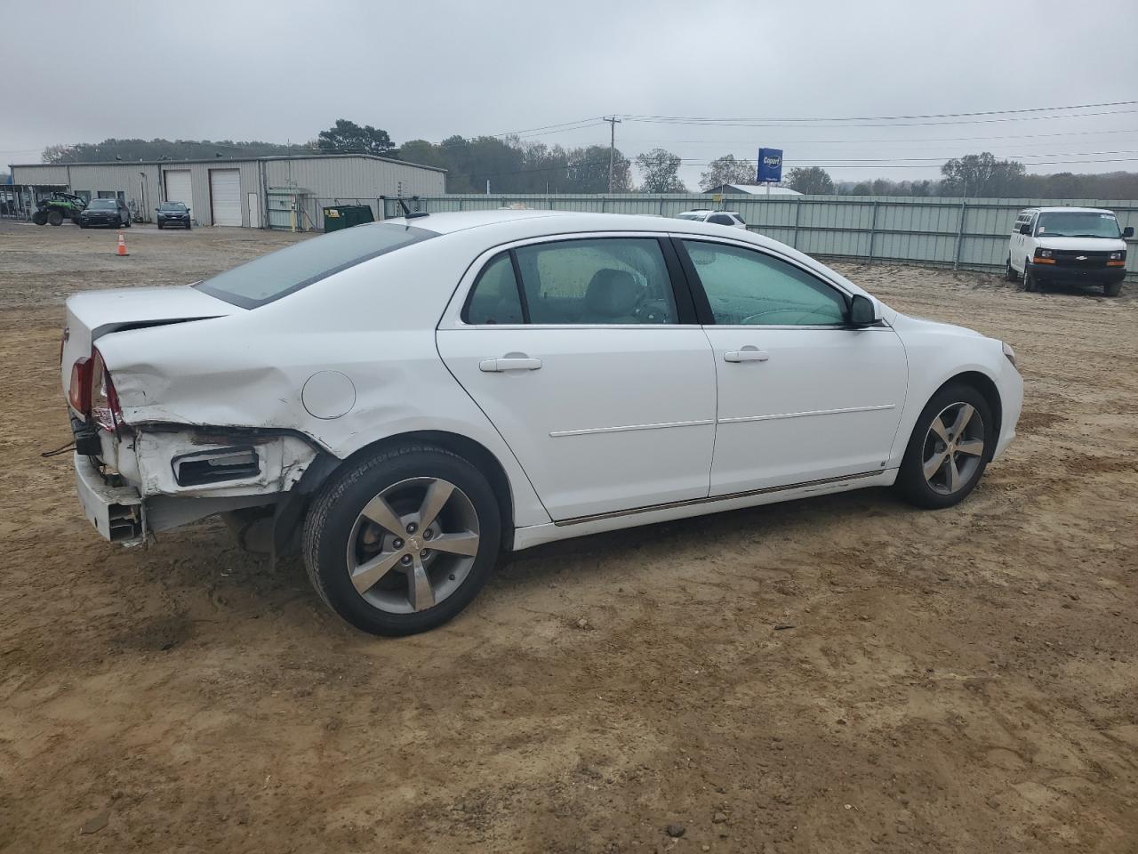 2009 Chevrolet Malibu - Image 3