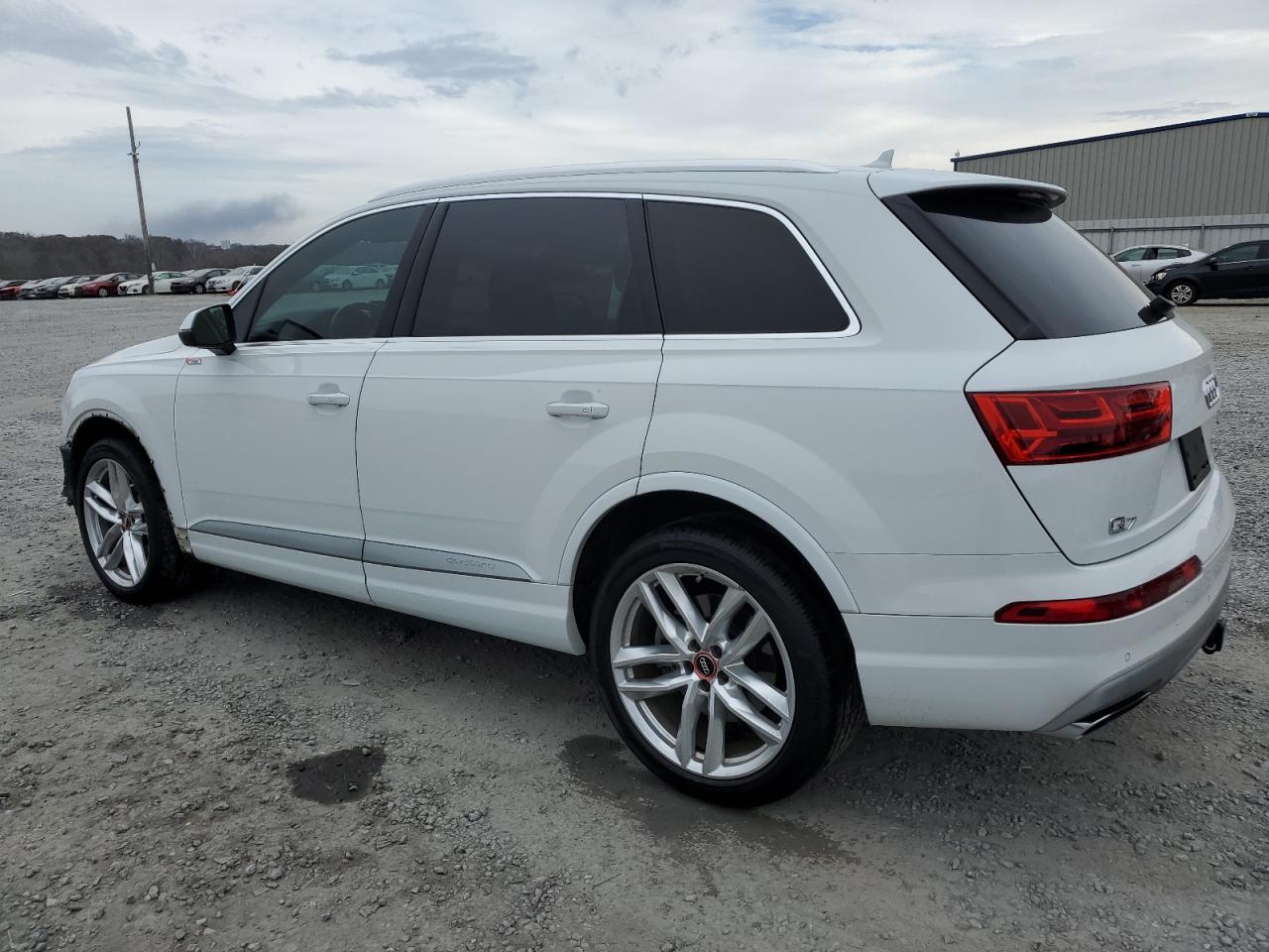 2018 Audi Q7 - Image 2
