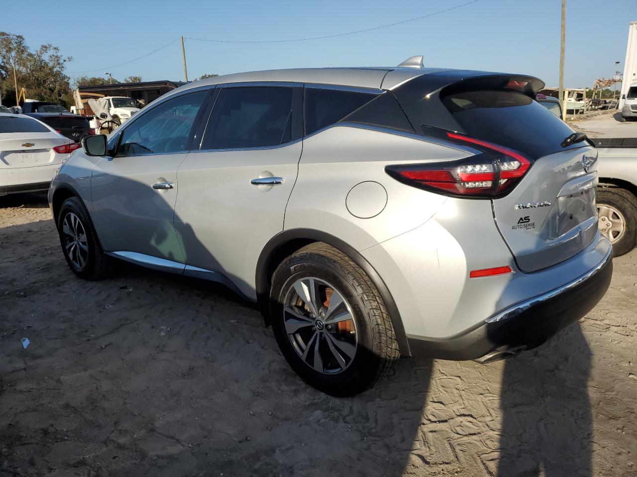 2019 Nissan Murano - Image 2