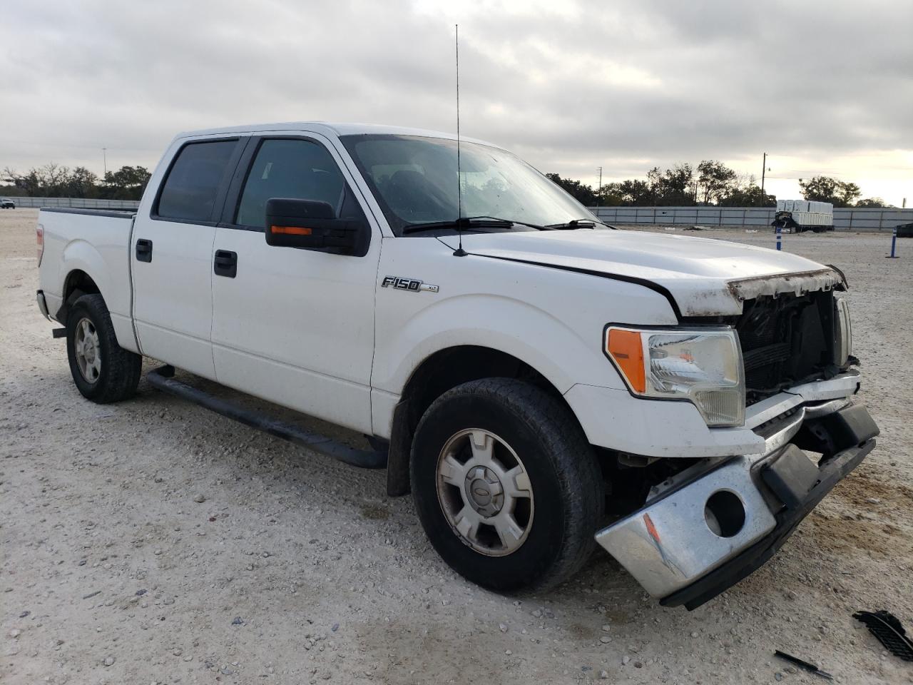 2011 Ford F-150 - Image 4