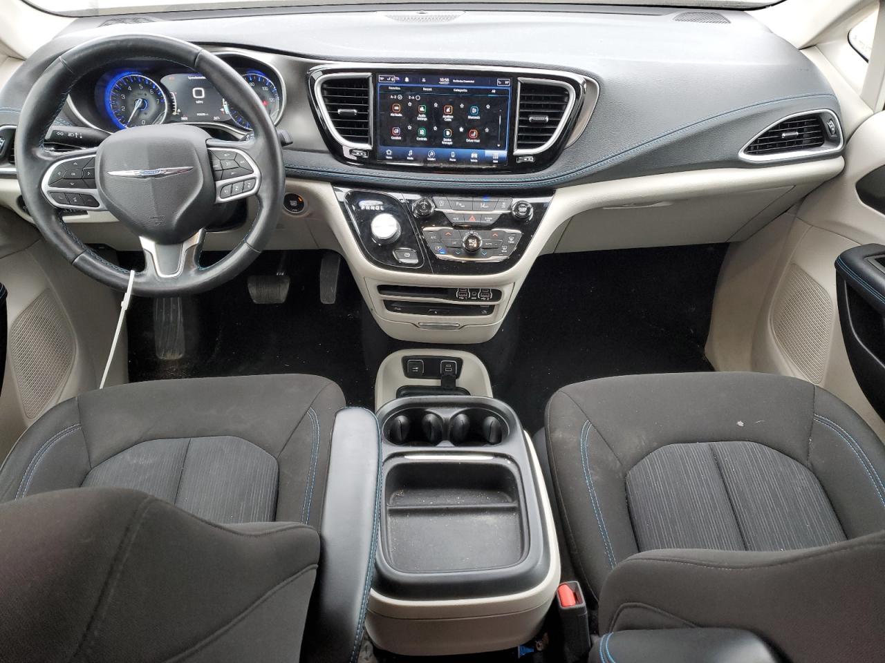 2021 Chrysler Pacifica - Image 8