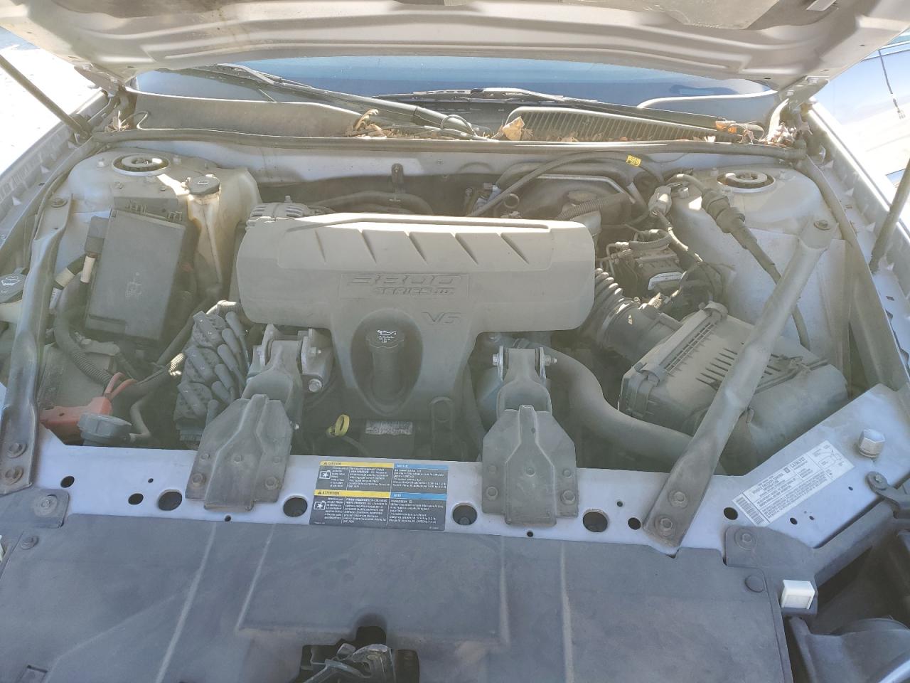 2006 Buick LaCrosse - Image 11