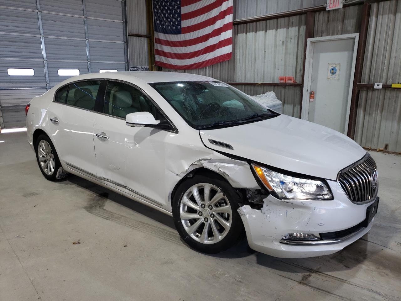 VIN 1G4GB5G31FF205088 2015 BUICK LACROSSE no.4