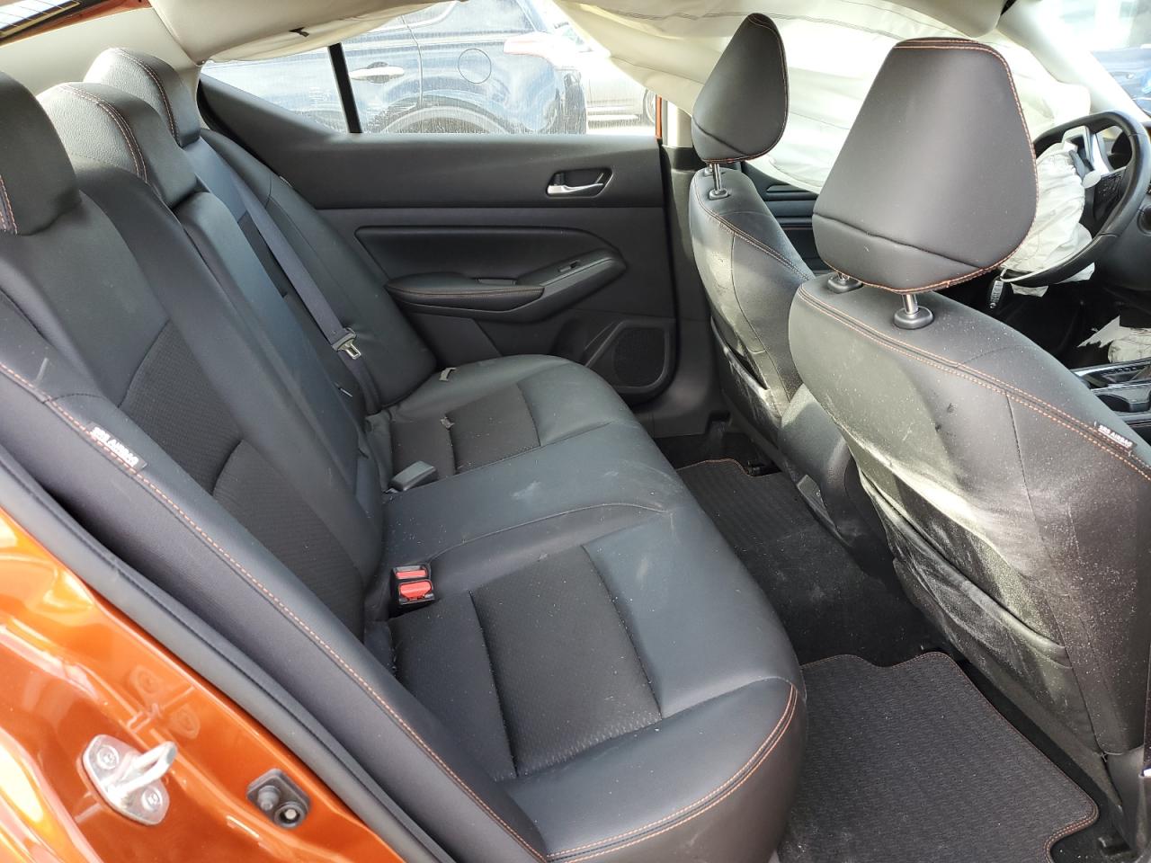 2019 Nissan Altima - Image 10