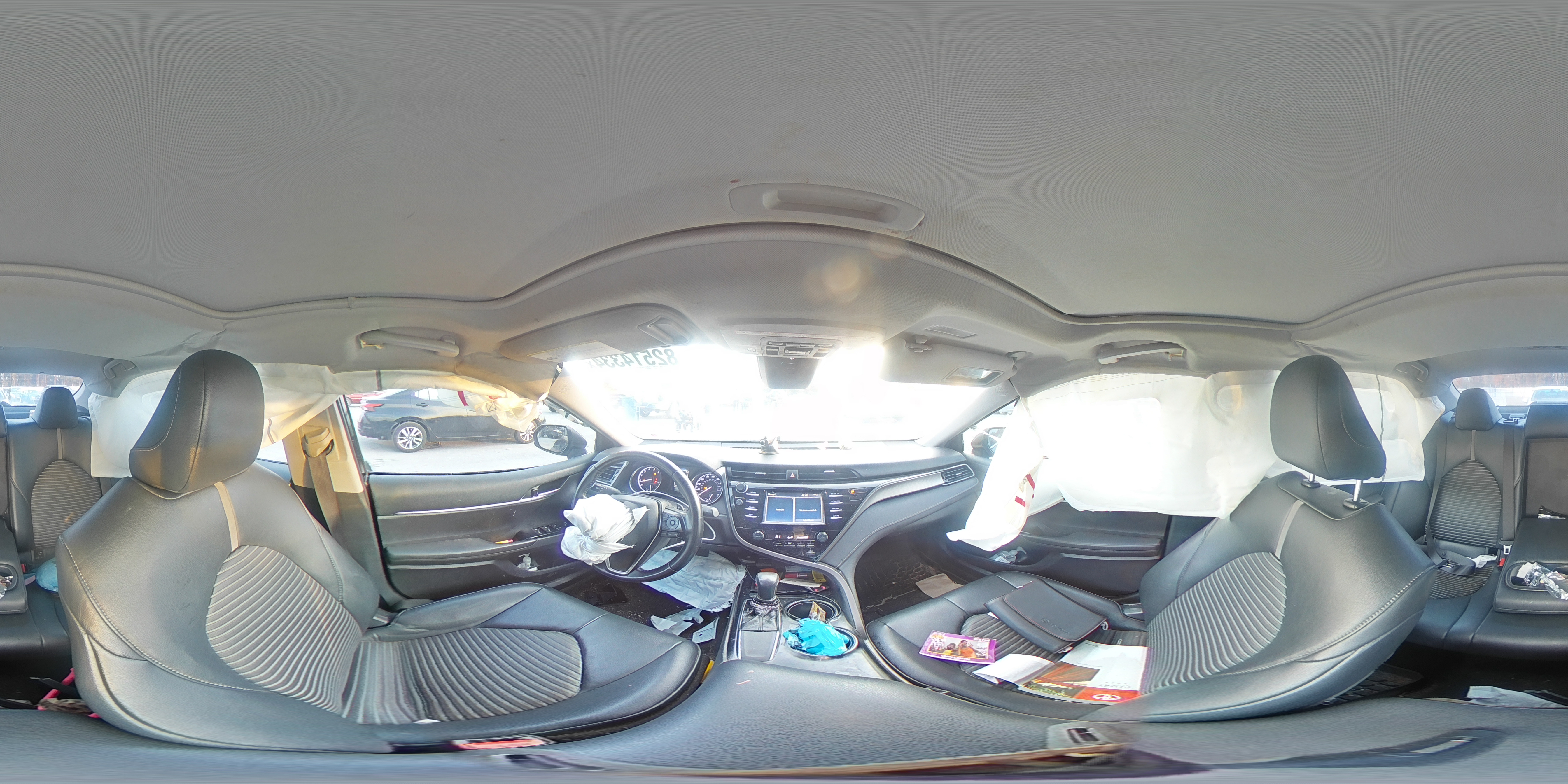 2019 Toyota Camry - Image 13