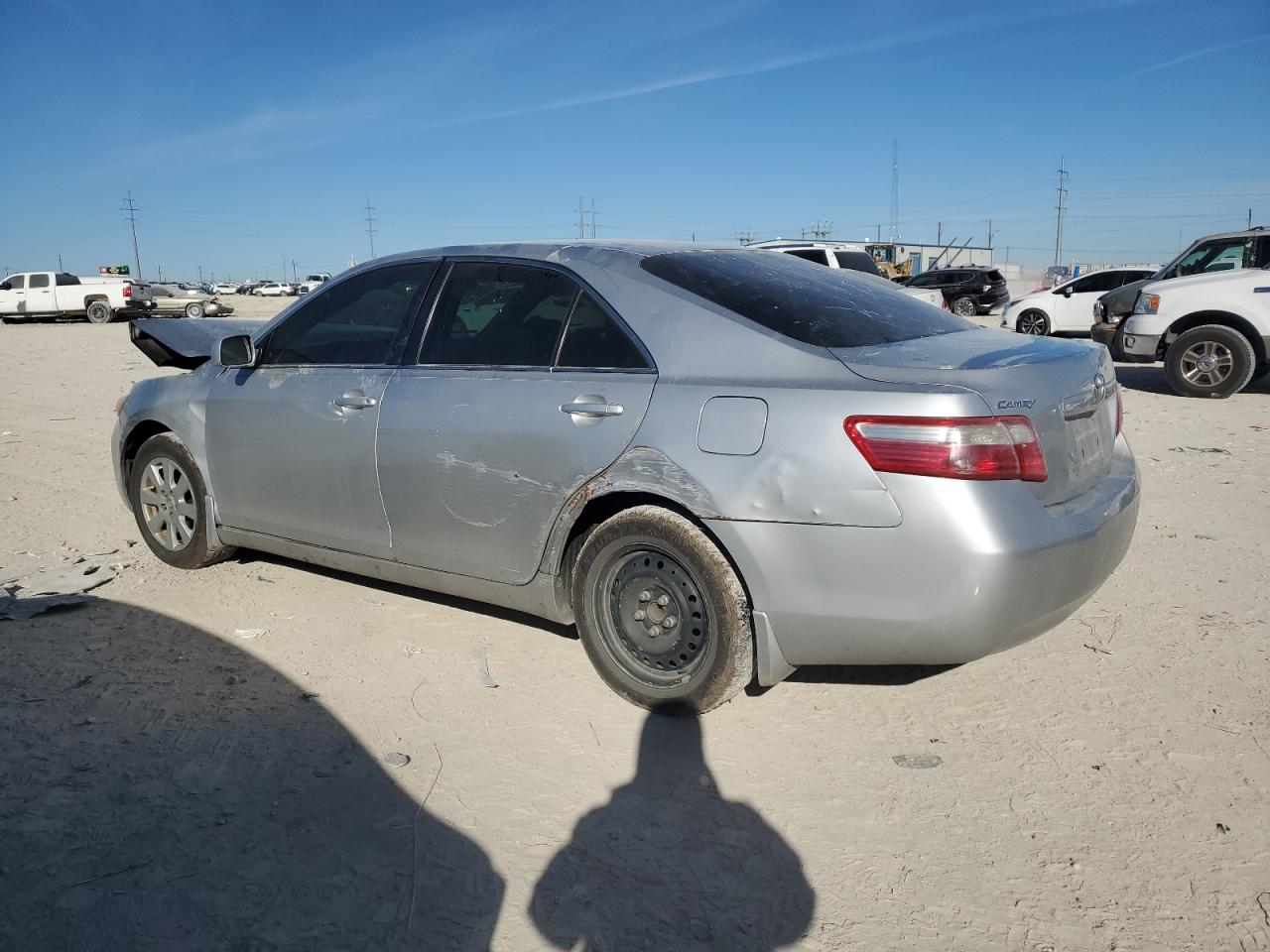 2009 Toyota Camry - Image 2