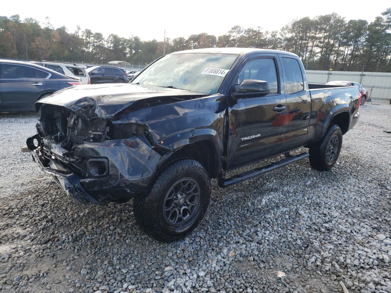 VIN 5TFSZ5AN2JX153588 2018 TOYOTA TACOMA no.1