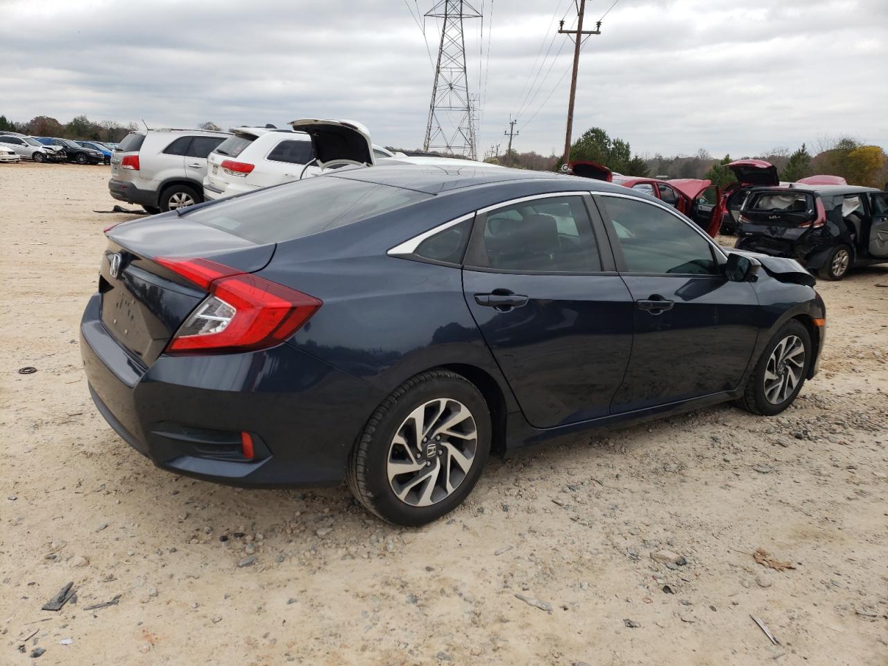 VIN 19XFC2F73GE018947 2016 HONDA CIVIC no.3