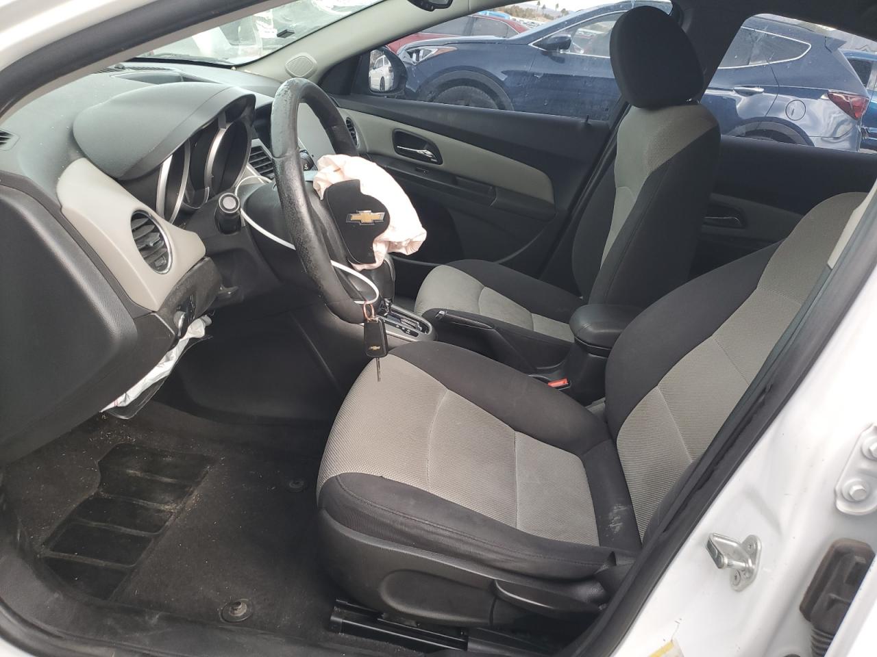 2013 Chevrolet Cruze - Image 7