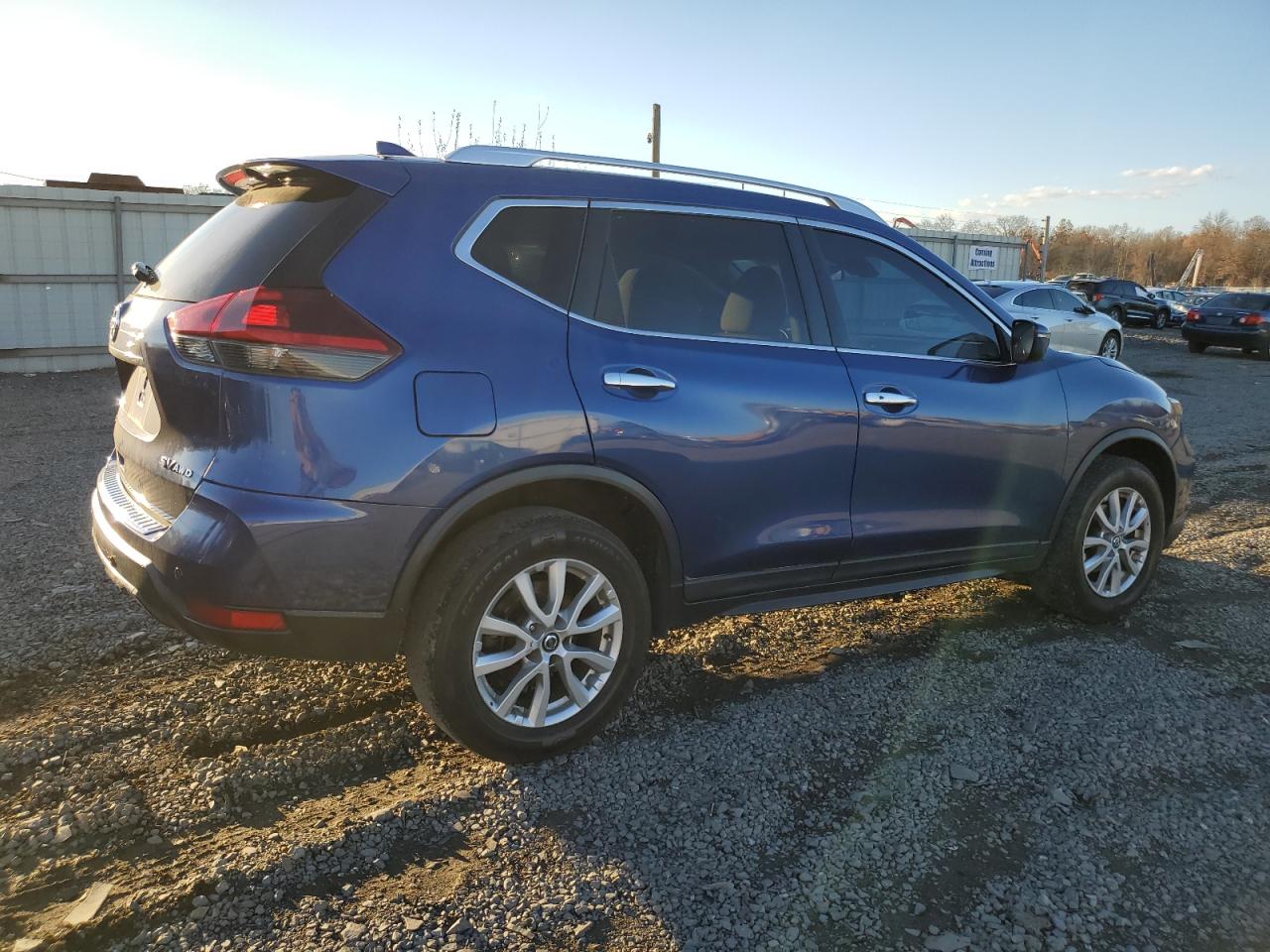 2020 Nissan Rogue - Image 3