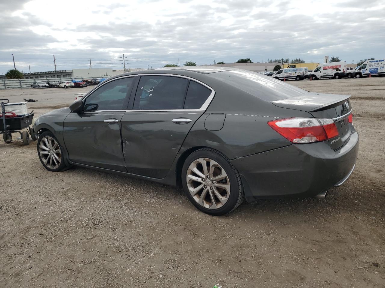 VIN 1HGCR2F52EA005043 2014 HONDA ACCORD no.2