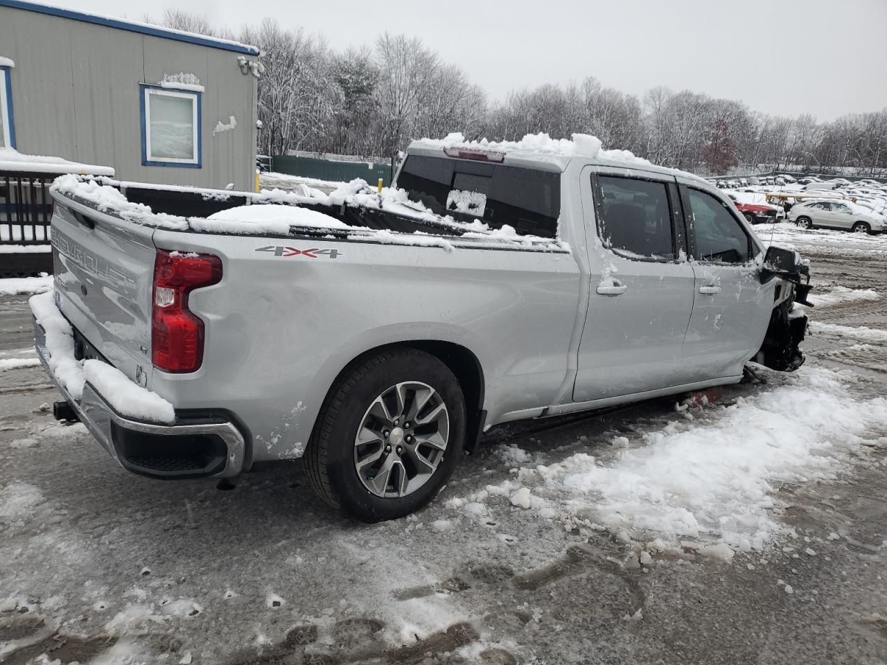 2020 Chevrolet Silverado - Image 3