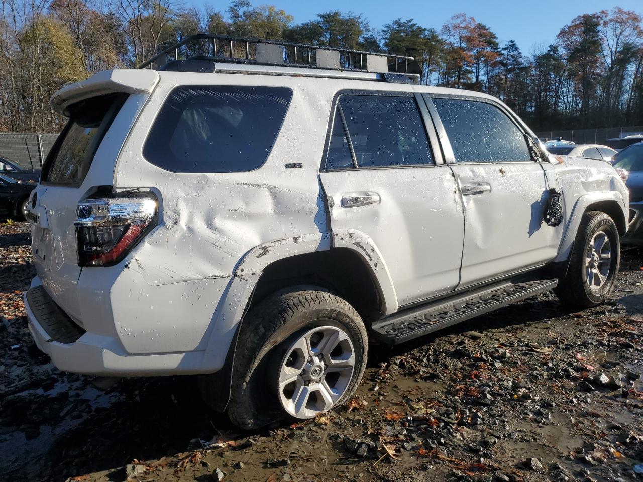 2022 Toyota 4Runner - Image 3