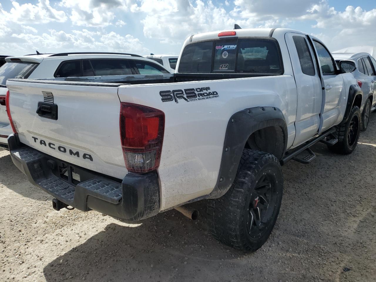 VIN 5TFRZ5CN2KX073608 2019 TOYOTA TACOMA no.3