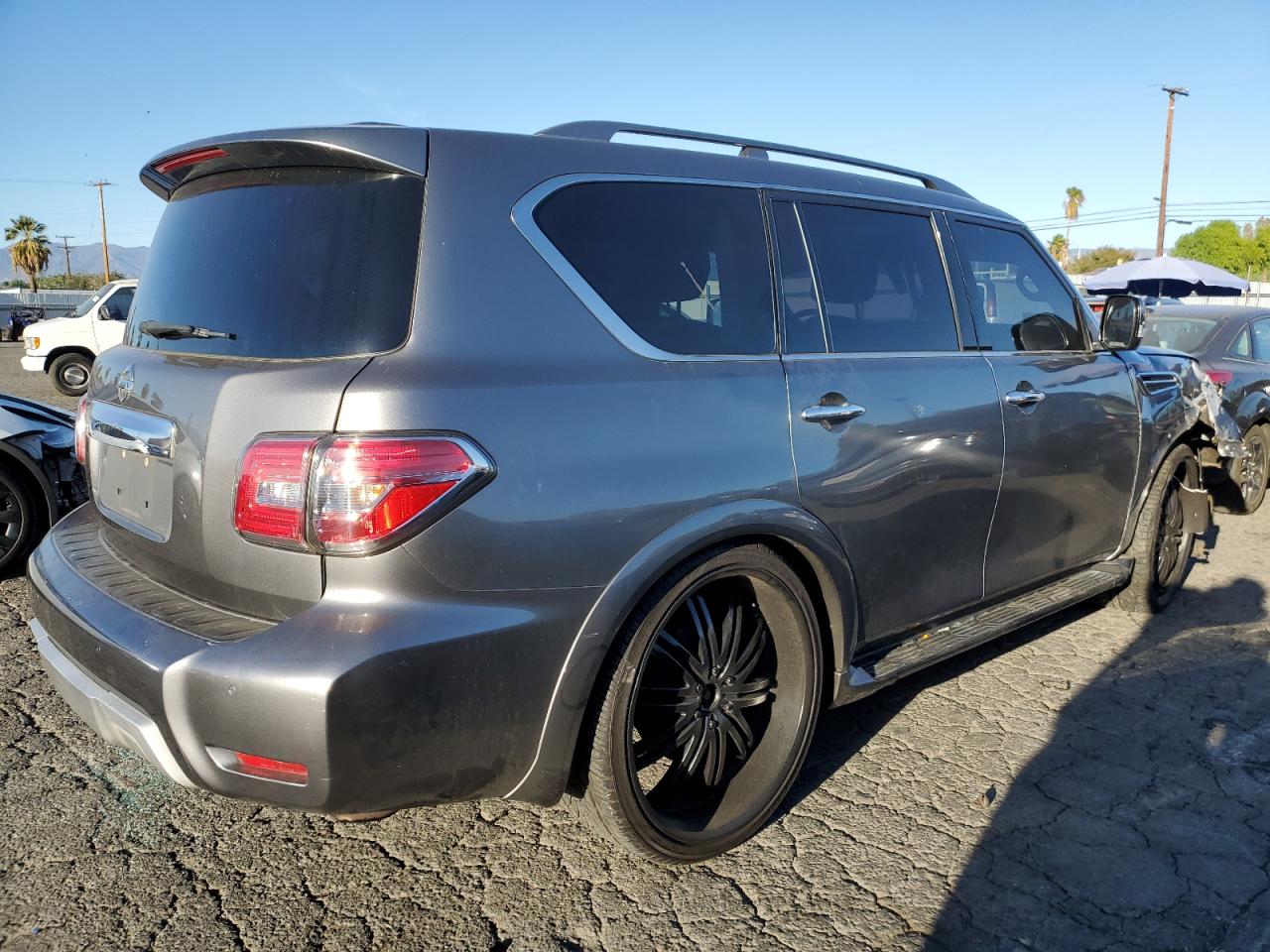 2018 Nissan Armada - Image 3