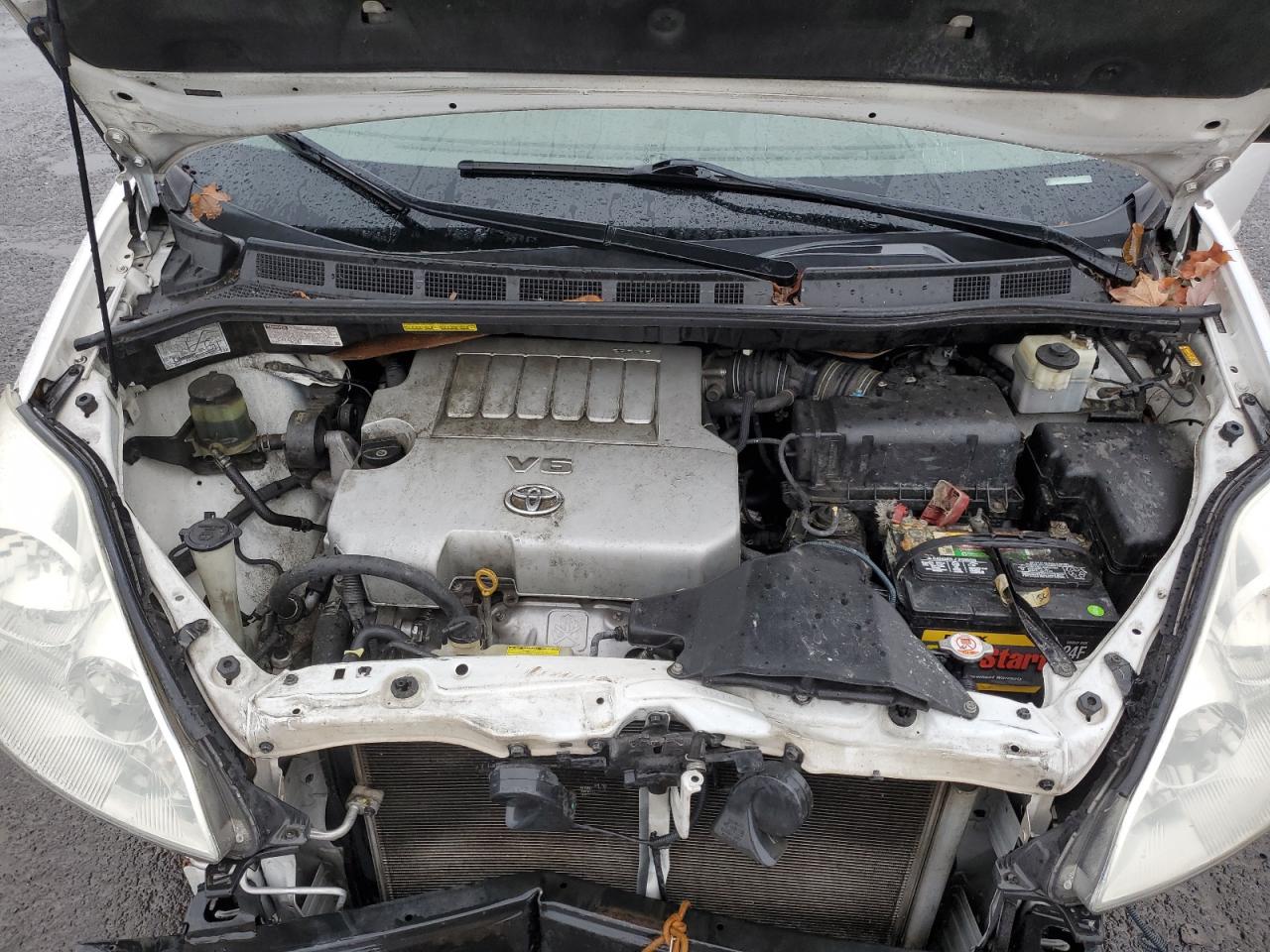 2008 Toyota Sienna - Image 12