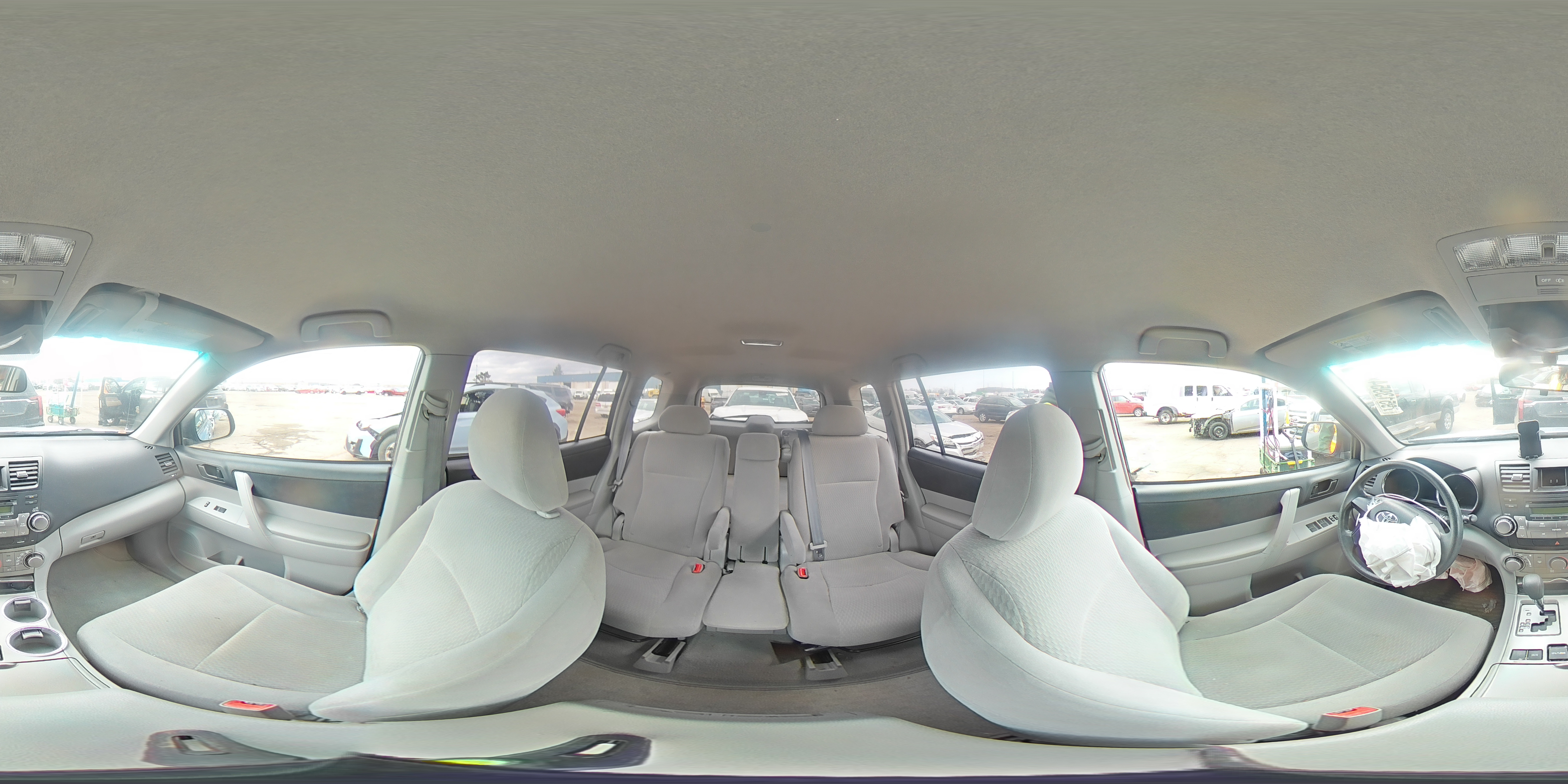 2010 Toyota Highlander - Image 14