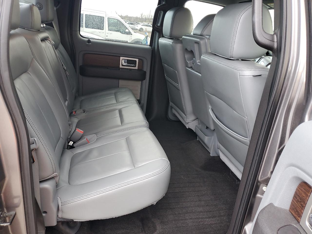 2013 Ford F-150 - Image 10