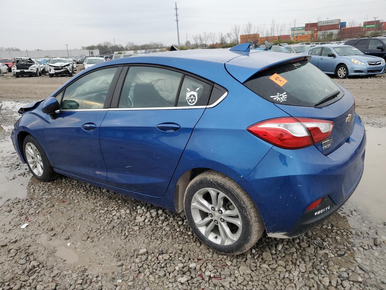 VIN 3G1BE6SM6KS598340 2019 CHEVROLET CRUZE no.2