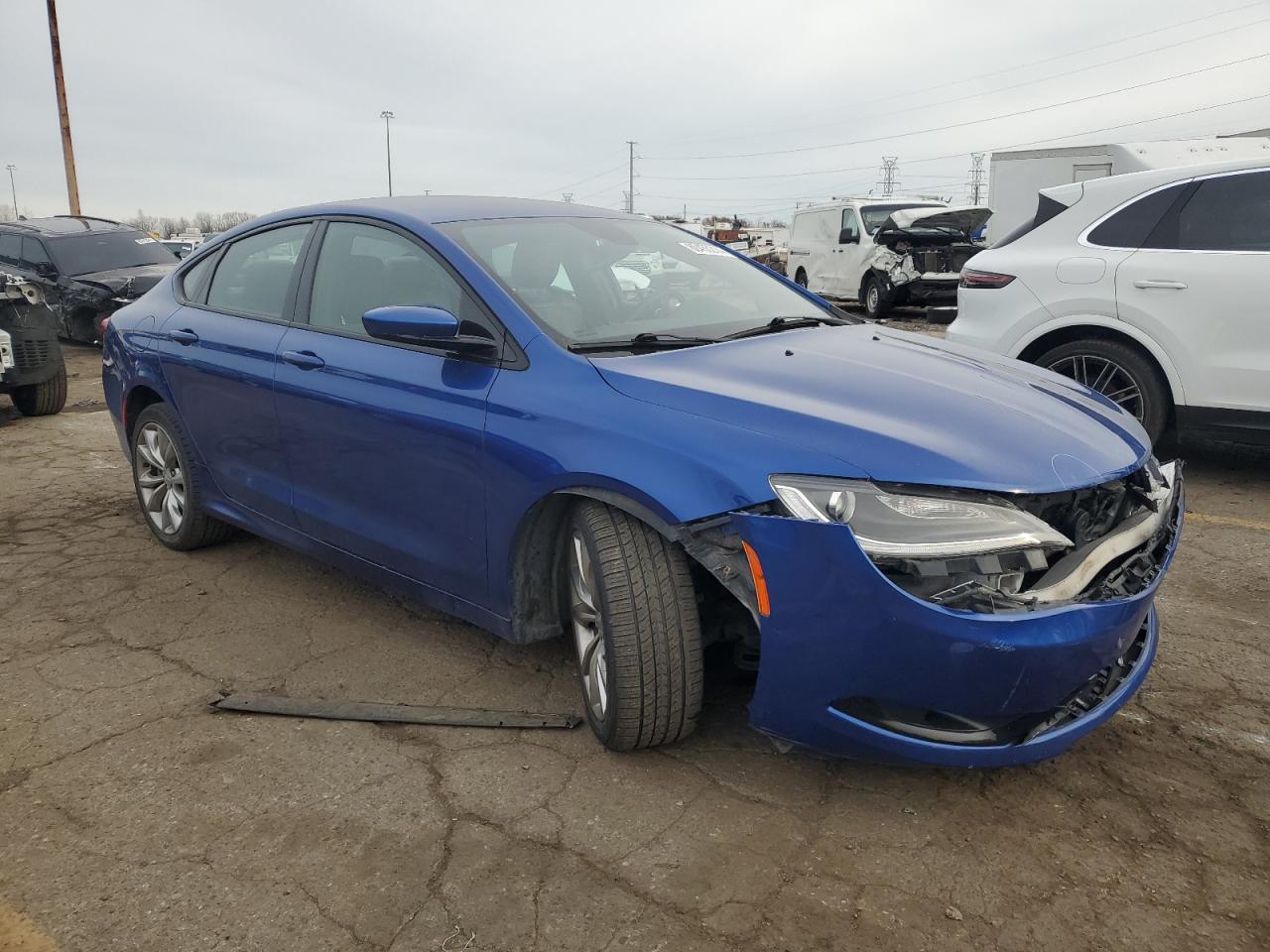 2016 Chrysler 200 - Image 4