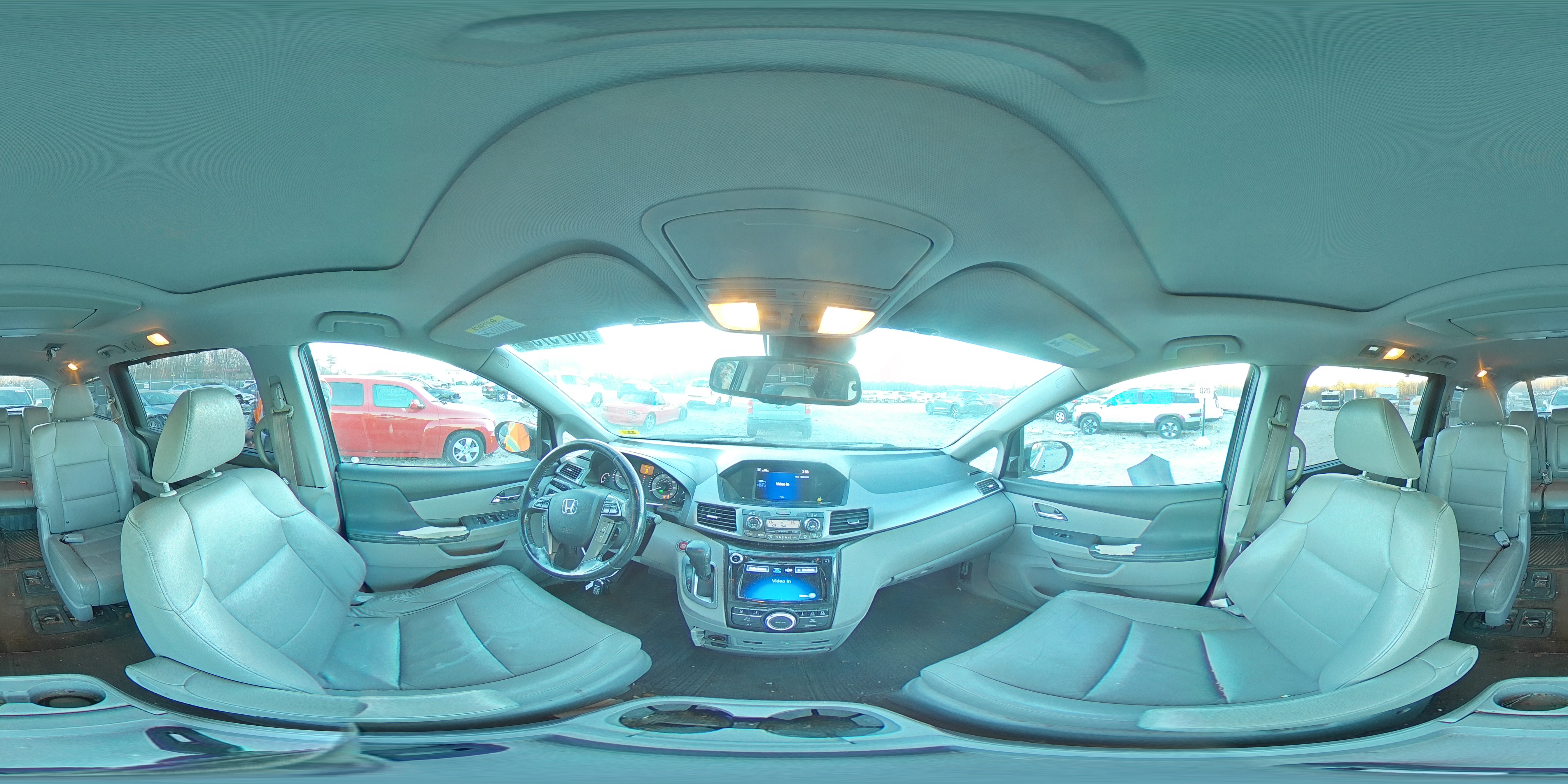 2014 Honda Odyssey - Image 14